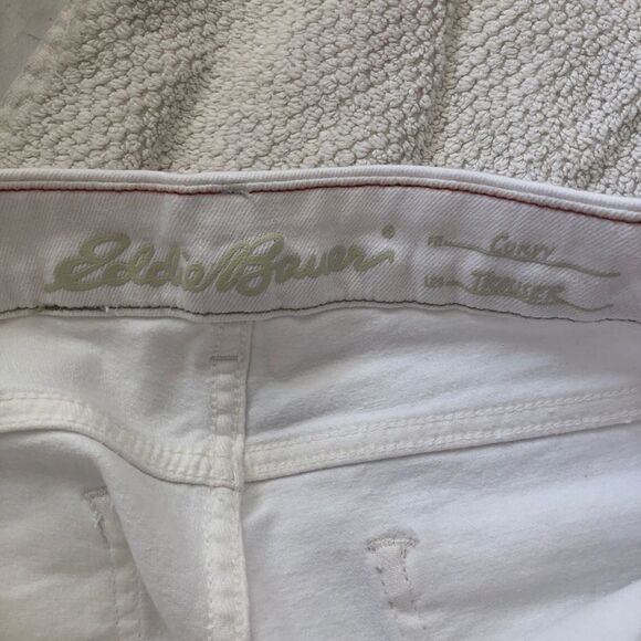 EDDIE BAUER Curvy Denim Jeans in White.Size Various - Picture 7 of 14